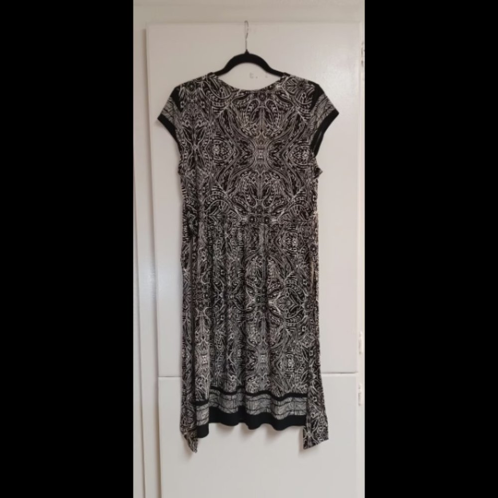 Nwot City Triangles Dress size L - Picture 7 of 7